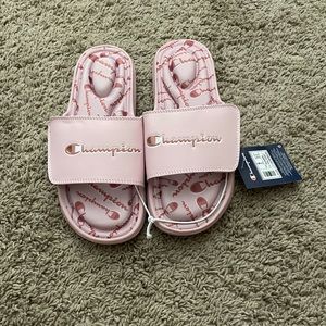 Champion Vital Script Slide Sandal